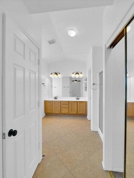 Building Photo - 13620 N 82nd Ln