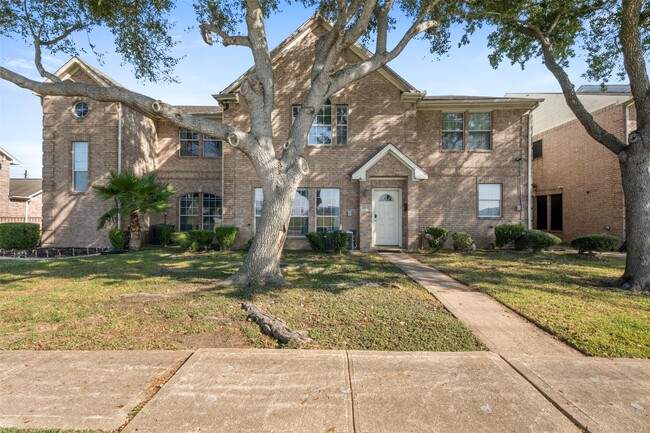 Building Photo - 1413 TX-146