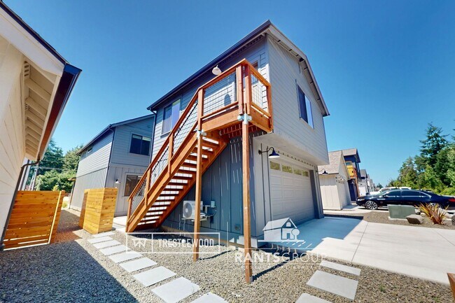 Building Photo - Modern 1 Bed in Trestlewood – Easy JBLM Commute!