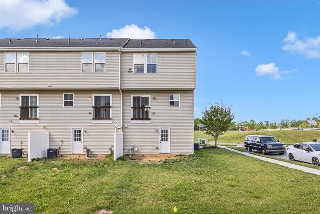 Building Photo - 62 Rhea Dr