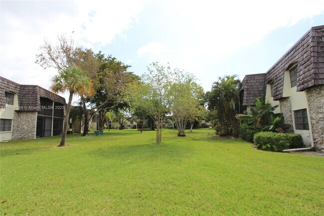 Building Photo - 3101 Oakland Shores Dr