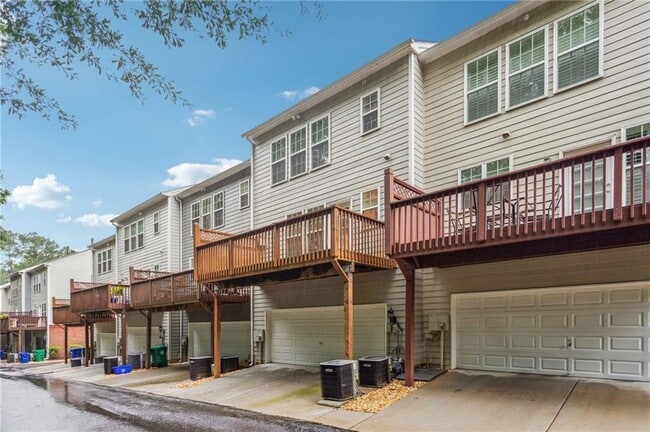 Building Photo - 2263 Limehurst Dr