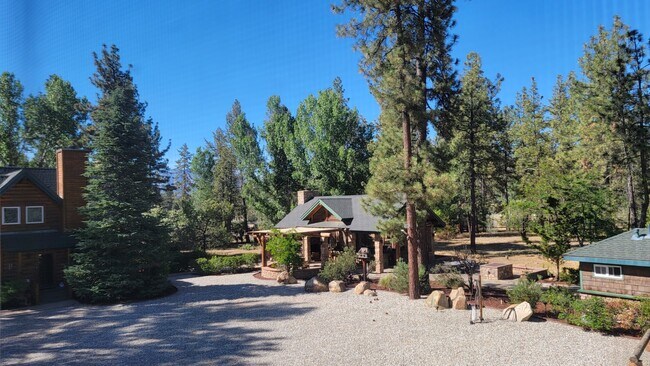 Building Photo - 59570 Devils Ladder Rd