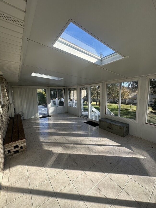 Building Photo - 651 Aldrich Rd