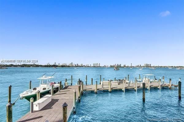 Building Photo - 1228 West Ave