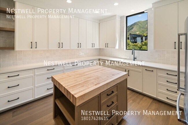 Building Photo - Brand New Luxury Home in Woodland Hills