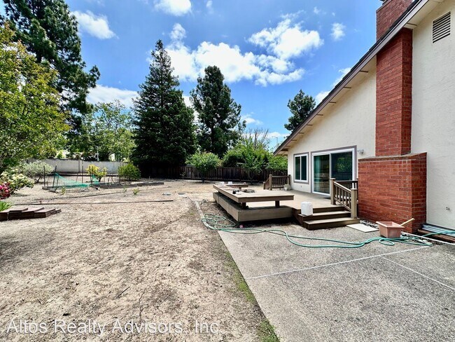 Building Photo - 4 br, 2 bath House - 39 Nugget Place