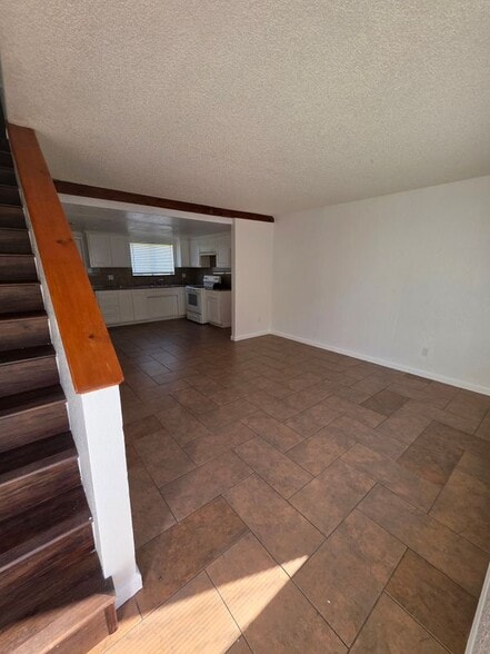 Building Photo - 809 K St