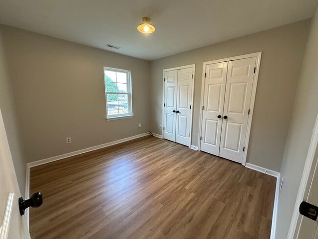 Building Photo - 804 Matheson Ave