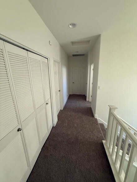 Building Photo - 433 Tolman Way