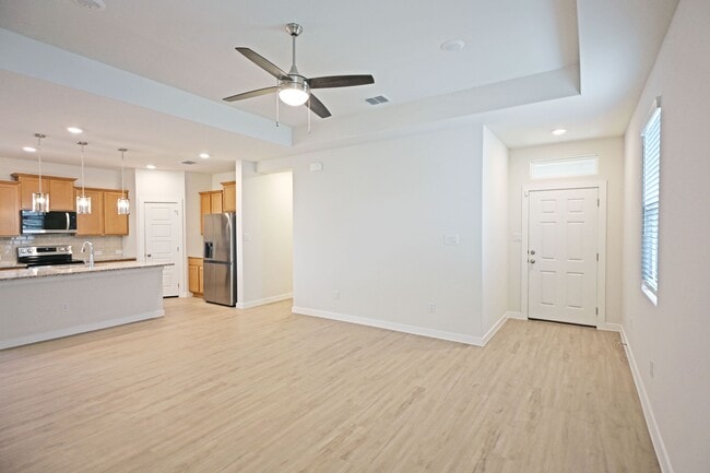 Building Photo - 2943 Angelou St