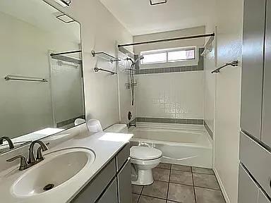 Building Photo - 10807 Love Bird Cove