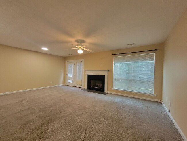 Building Photo - 3672 Harvest Dr