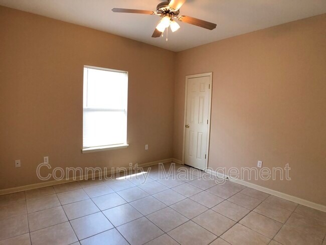 Building Photo - 13424 Lonnie Wascom Dr