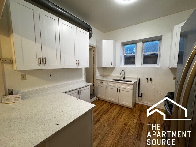 Building Photo - 3248 W 25th St