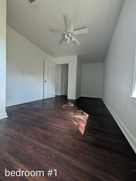 Building Photo - 4909 Gum St