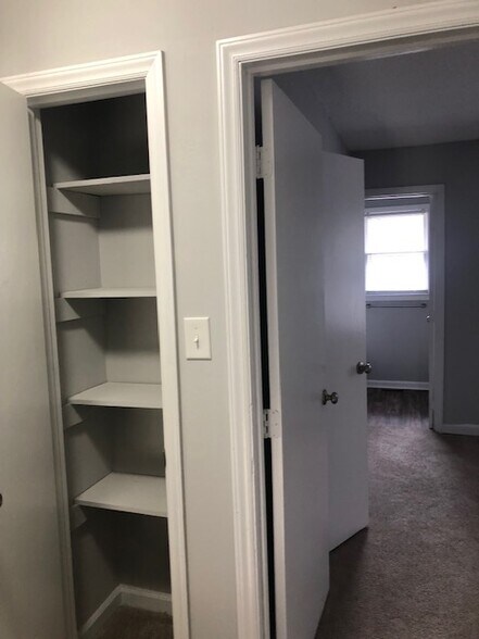 Building Photo - 4411 Graceland Ct