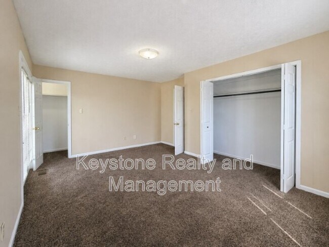 Building Photo - 270 Thompsonville Ln