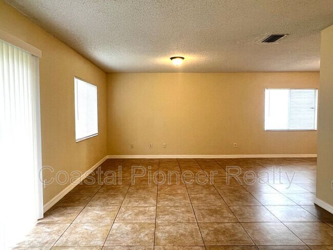 Building Photo - 12968 Fennway Ridge Dr
