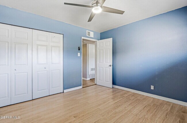 Building Photo - 4312 Wallington Dr