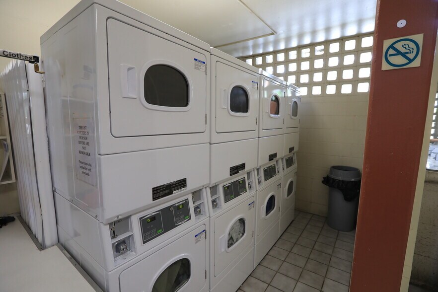 Dryer - 1650 Kanunu St