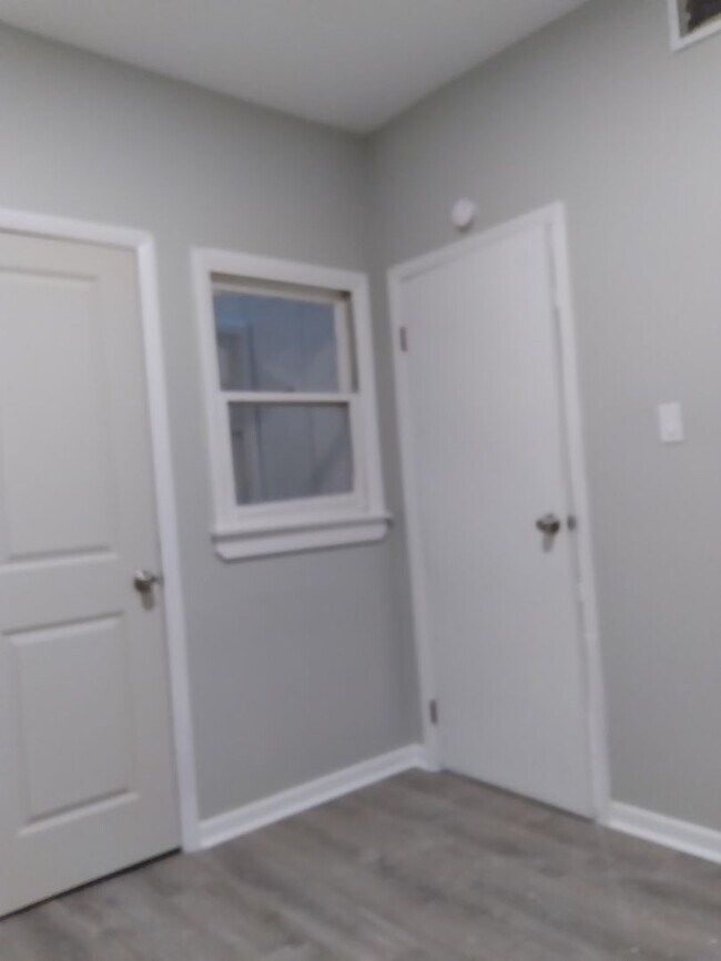 Building Photo - 11 Elberon Pl