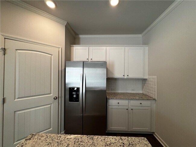 Building Photo - 3120 Greyton Dr