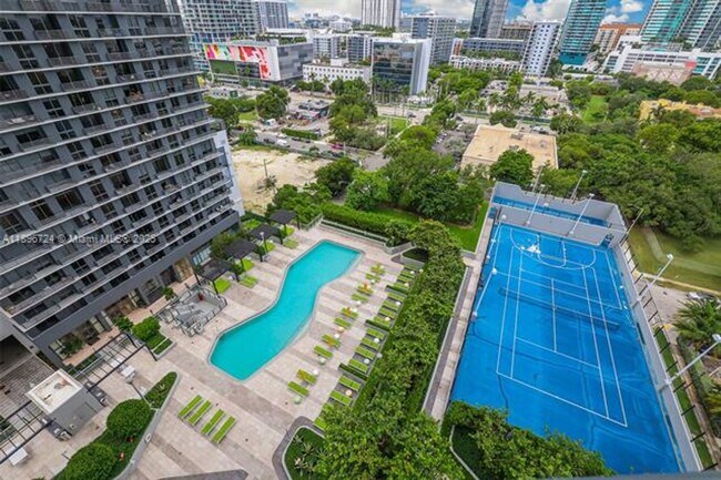 Building Photo - 501 NE 31st St