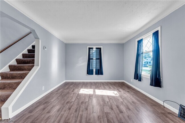 Building Photo - 5634 Waterbury Ave