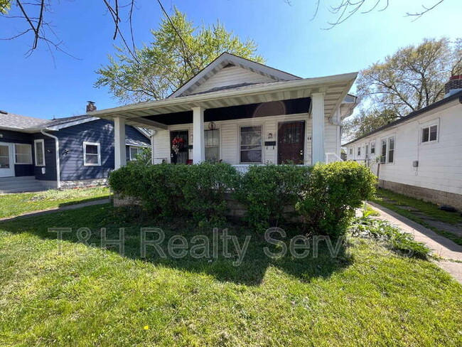 Primary Photo - 941 N Drexel Ave