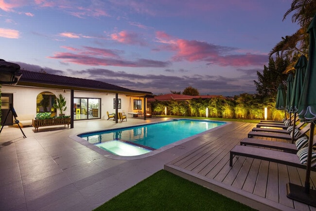 Building Photo - 10366 NW 15th St