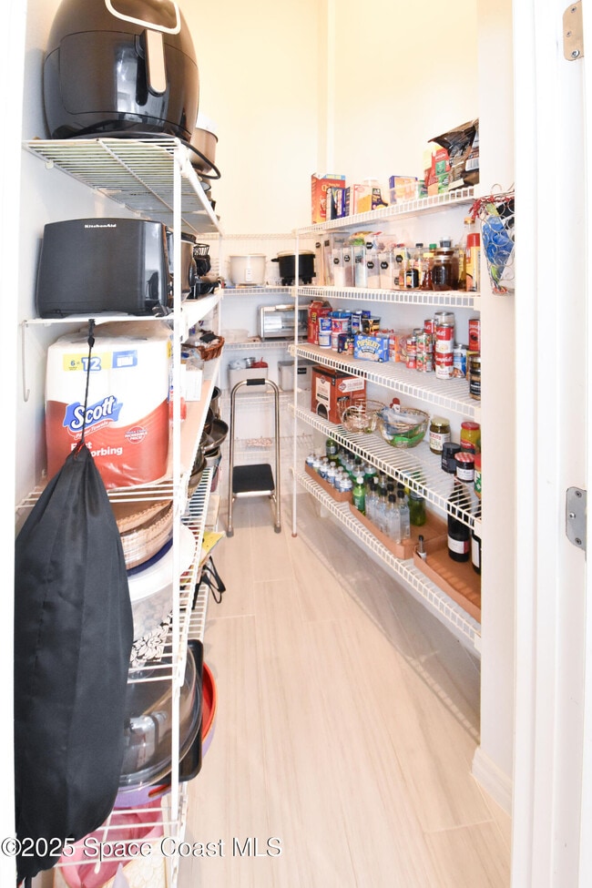 Building Photo - 101 Island Grove Dr