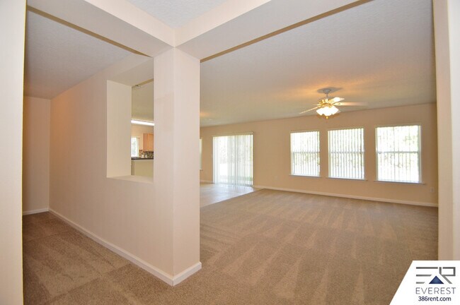 Building Photo - 9 Waywood Pl