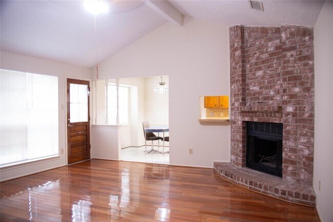 Building Photo - 13214 Ensley Wood Dr