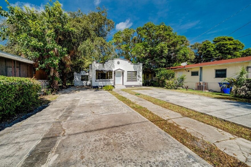 Building Photo - 829 NW 56th St