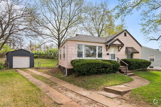 Building Photo - 7557 Haywood Dr