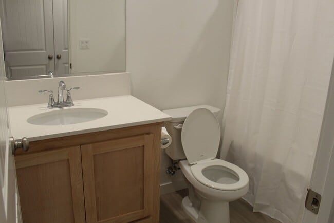 Building Photo - Brand New Home for Rent with Mother In Law Suite and Solar- Sydney Park