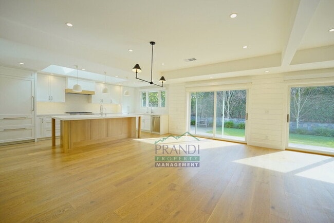 Building Photo - 89 Spindrift Passage