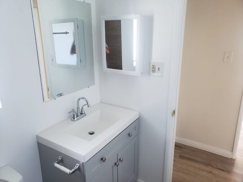 Building Photo - 6636 Tujunga Ave