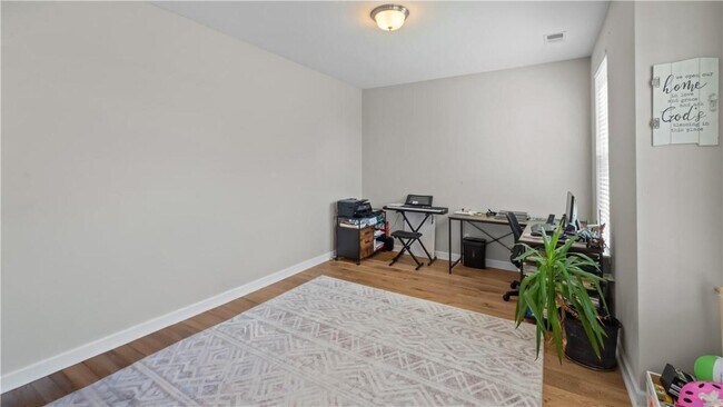 Building Photo - Beautifully Upgraded Home with Outdoor Fire Pit and Fenced Backyard in Buckhead East