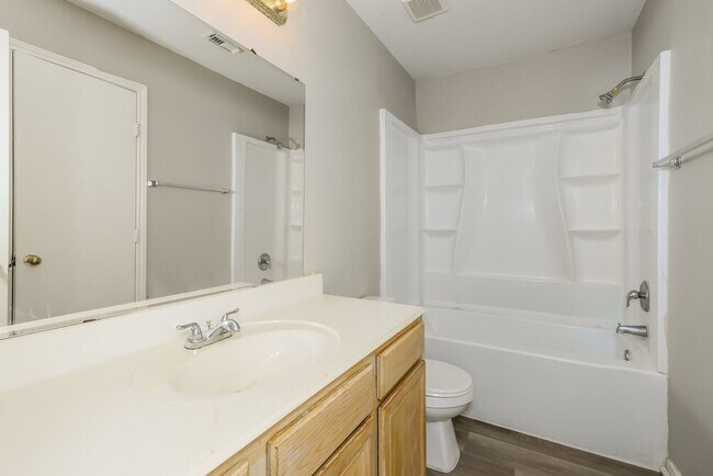 Building Photo - 8002 Scarlet Tanager Dr