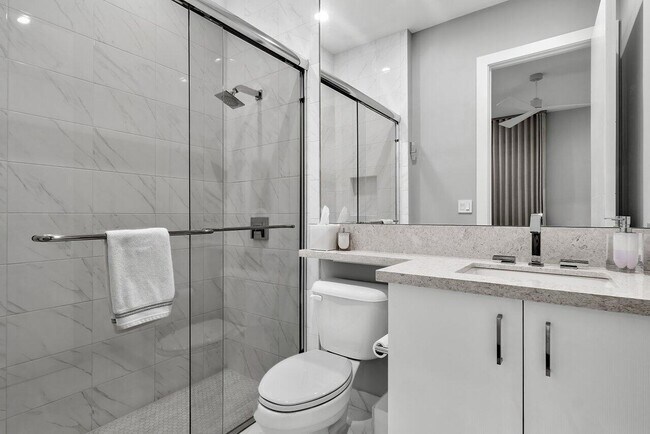 Building Photo - 9109 Fiano Pl