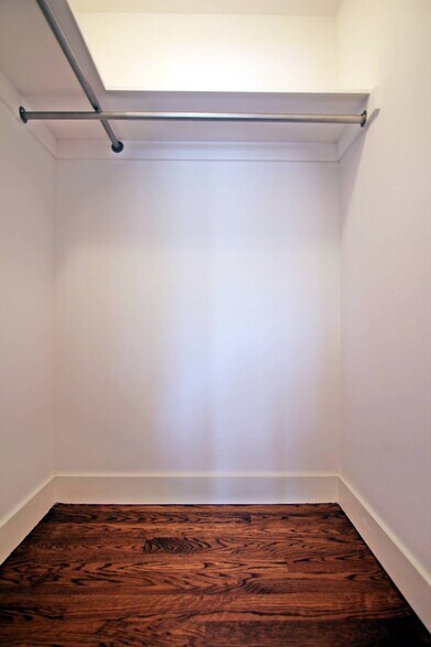 Building Photo - 4310 Junius street