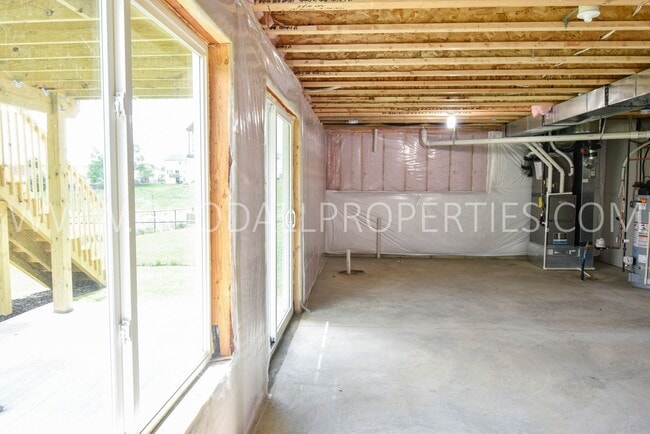 Building Photo - 1730 Howard Dr
