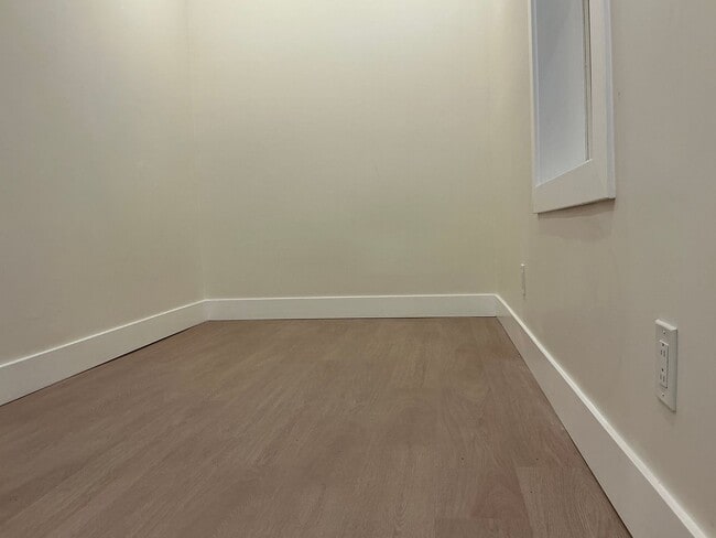 Building Photo - Refine Tyler Realty LLC