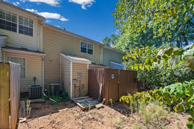 Building Photo - 5720 Prescott Ct