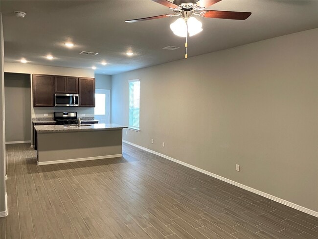 Building Photo - 25436 Northpark Lake Dr