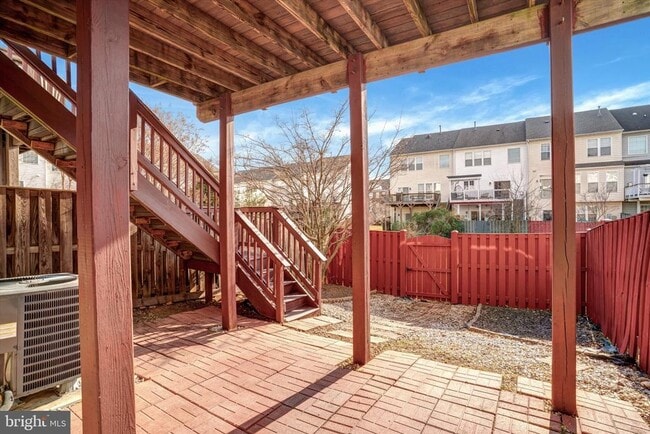 Building Photo - 43787 Virginia Manor Terrace