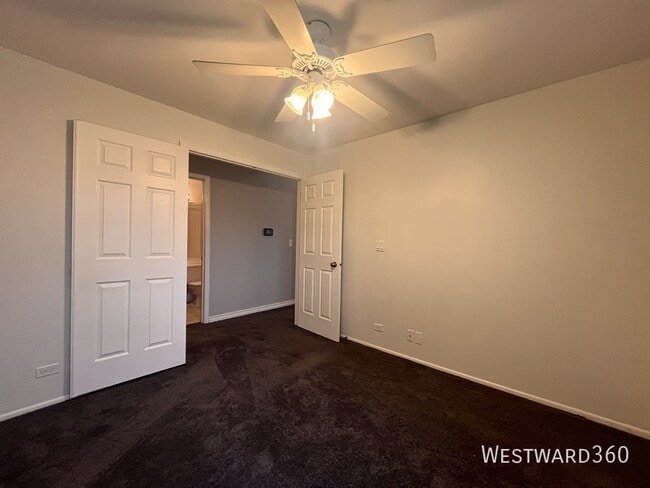 Building Photo - 1587 Stonehill Ct