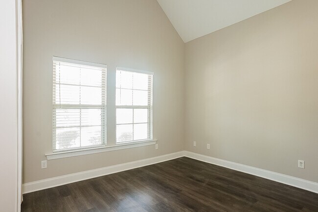 Building Photo - Spacious 4 Bedroom Home in Grovetown!